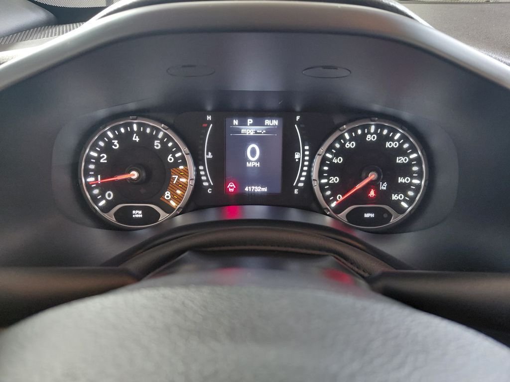 Certified Used 2023 White Jeep Latitude image 22