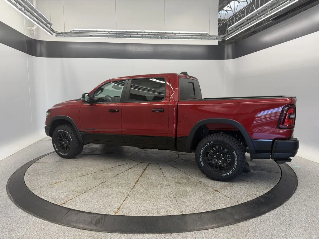 New 2026 Molten Red Pearl-Coat Exterior Paint Ram Rebel image 4