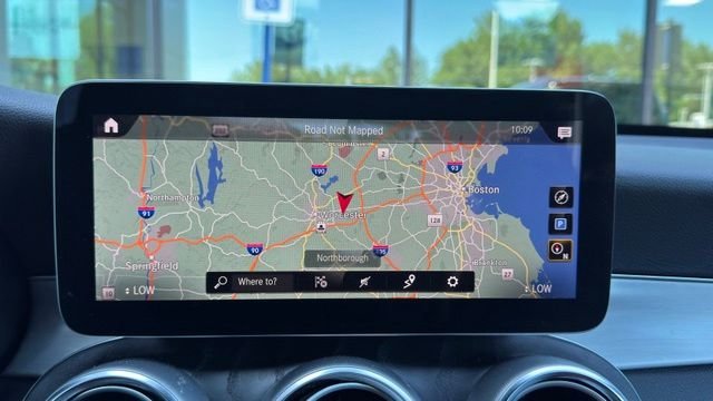 Used 2022 Gray Mercedes-Benz GLC 300 image 31