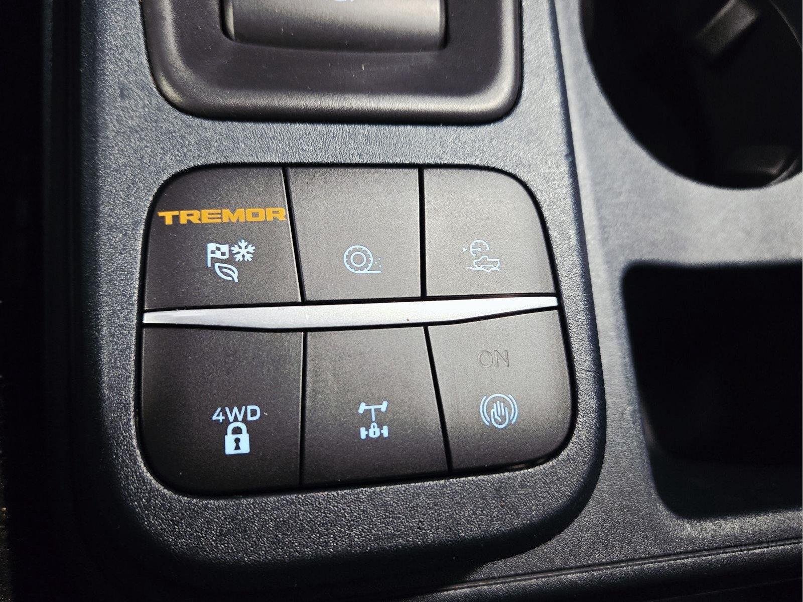 Used 2023 Atlas Blue Metallic Ford XLT image 30