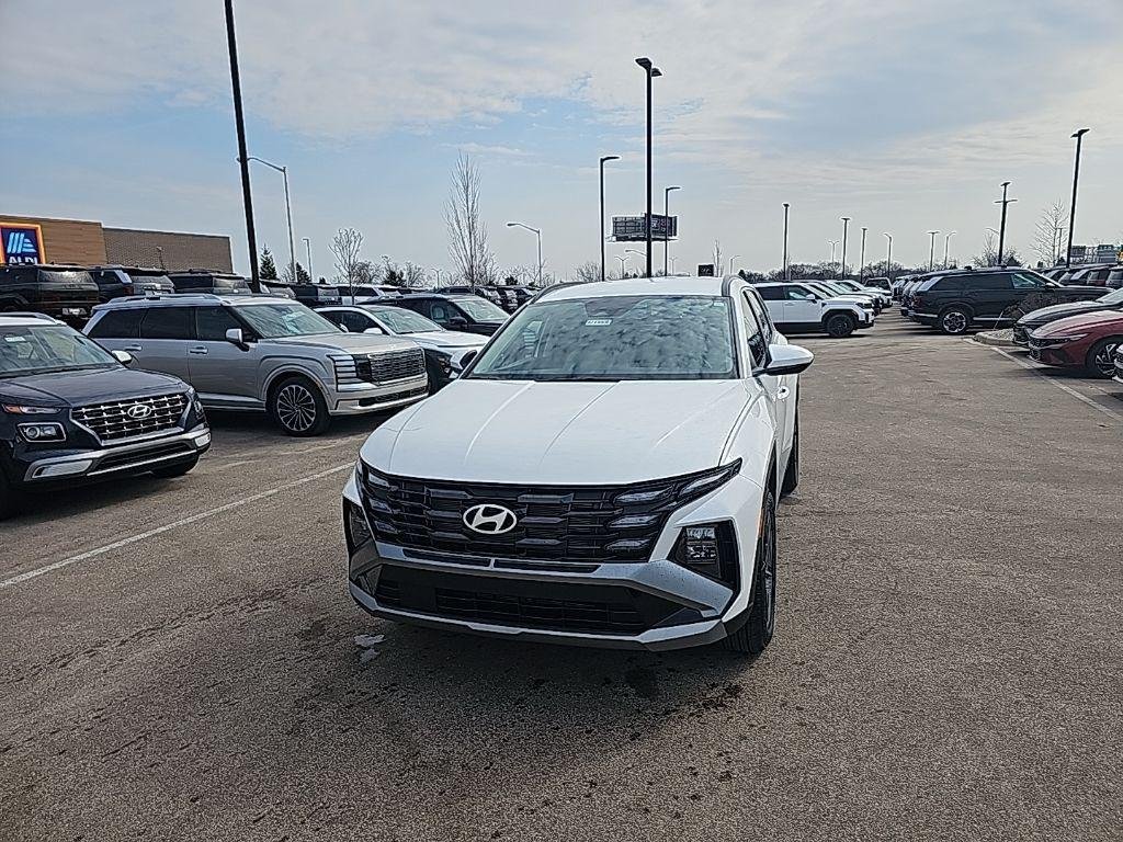 New 2026 White Hyundai SEL AWD image 1