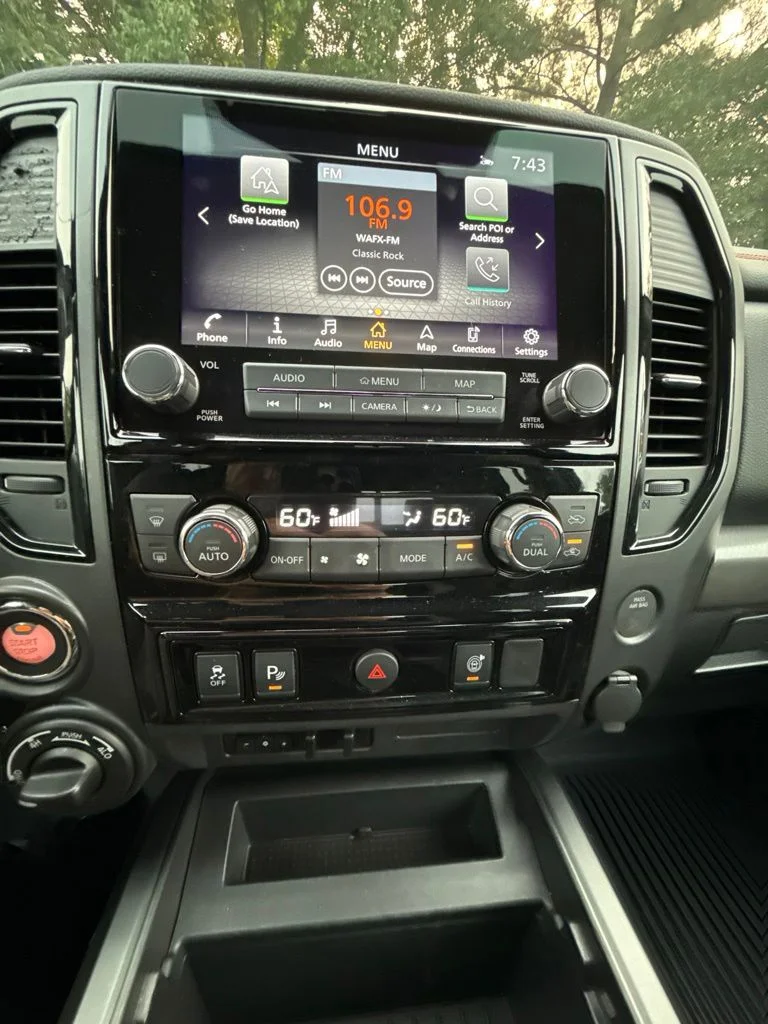 Used 2024 White Nissan PRO-4X image 30