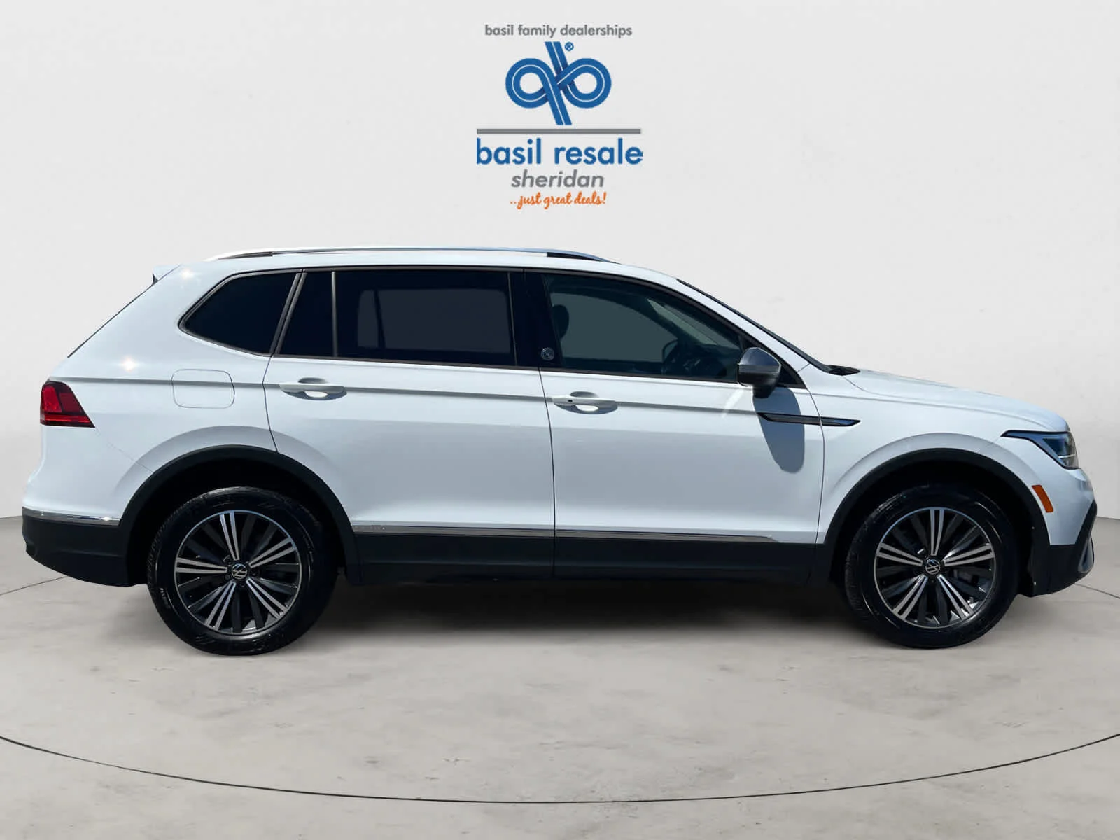 Used 2024 Pure White Volkswagen Wolfsburg Edition image 8