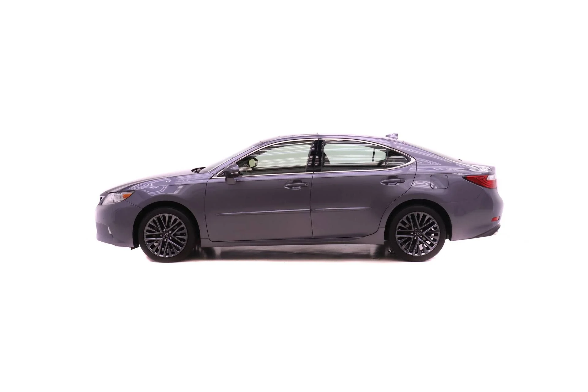 Used 2015 Gray Lexus 350 image 3