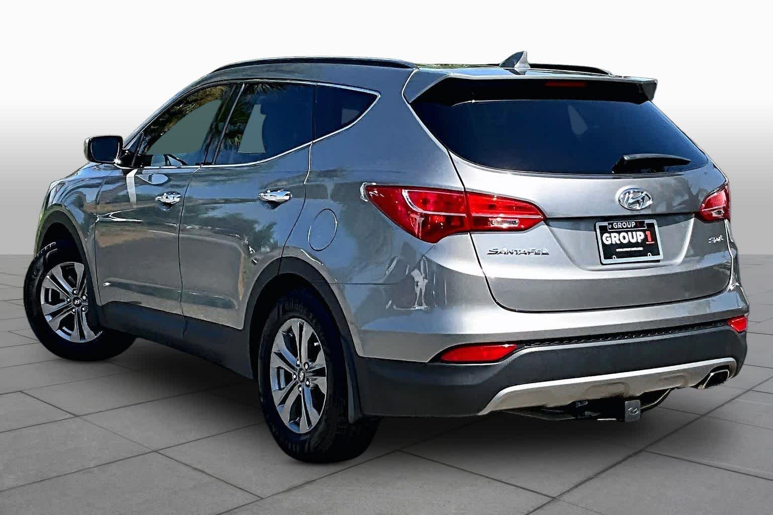 Used 2015 Mineral Gray Hyundai  image 12