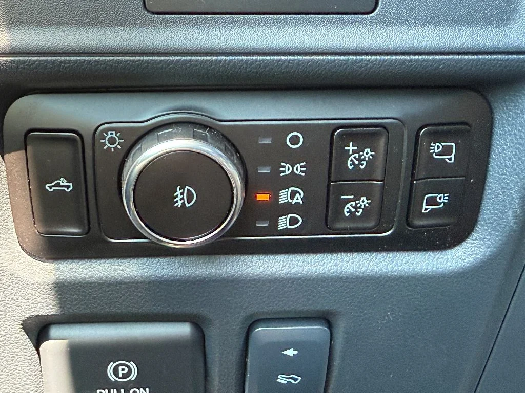 2025 Ford F-150 XLT - Photo 14