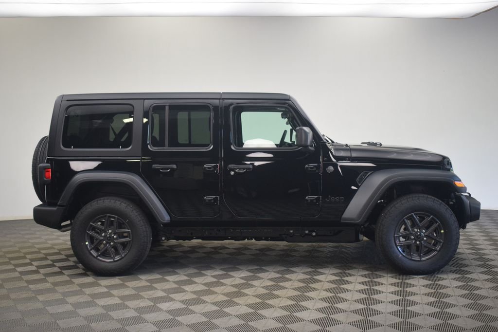 New 2026 Black Clear-Coat Exterior Paint Jeep Sport S image 3