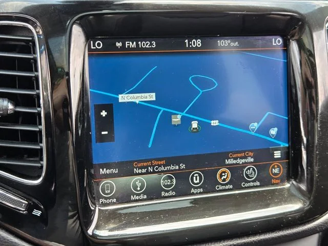 Used 2018 Blue Jeep Limited image 21