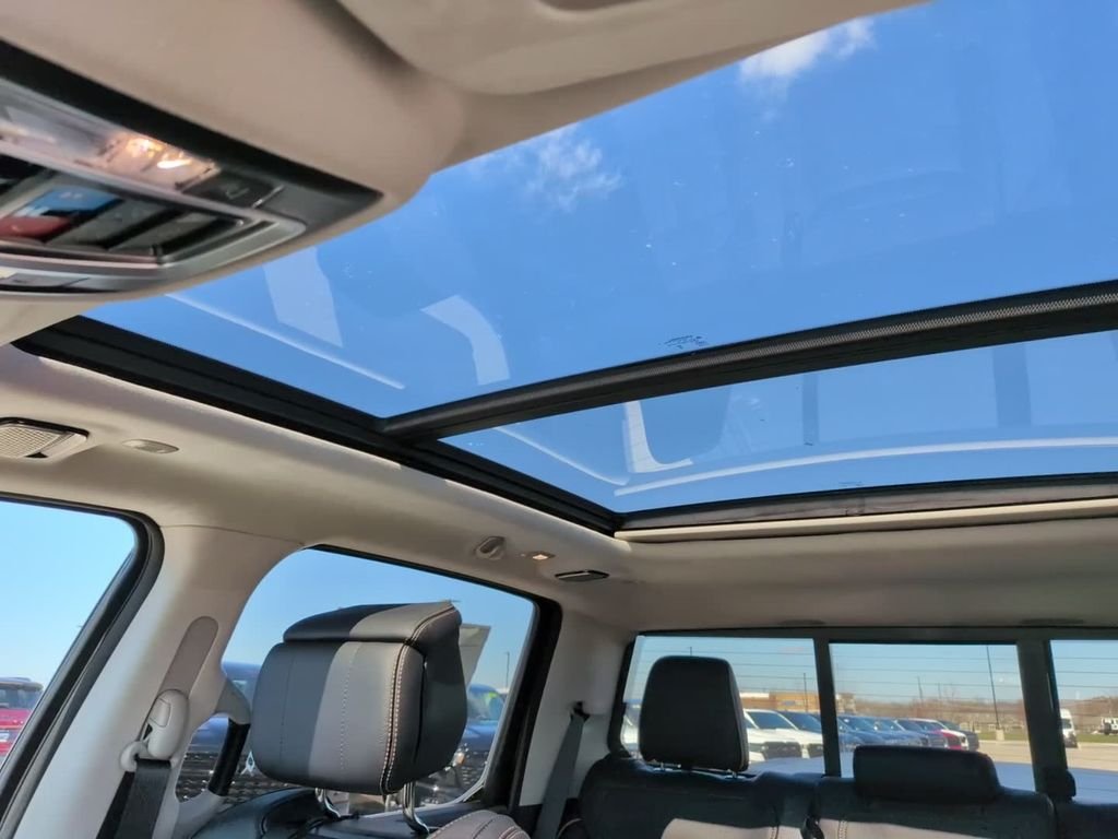 New 2026 Bright White Clear-Coat Exterior Paint RAM  image 26