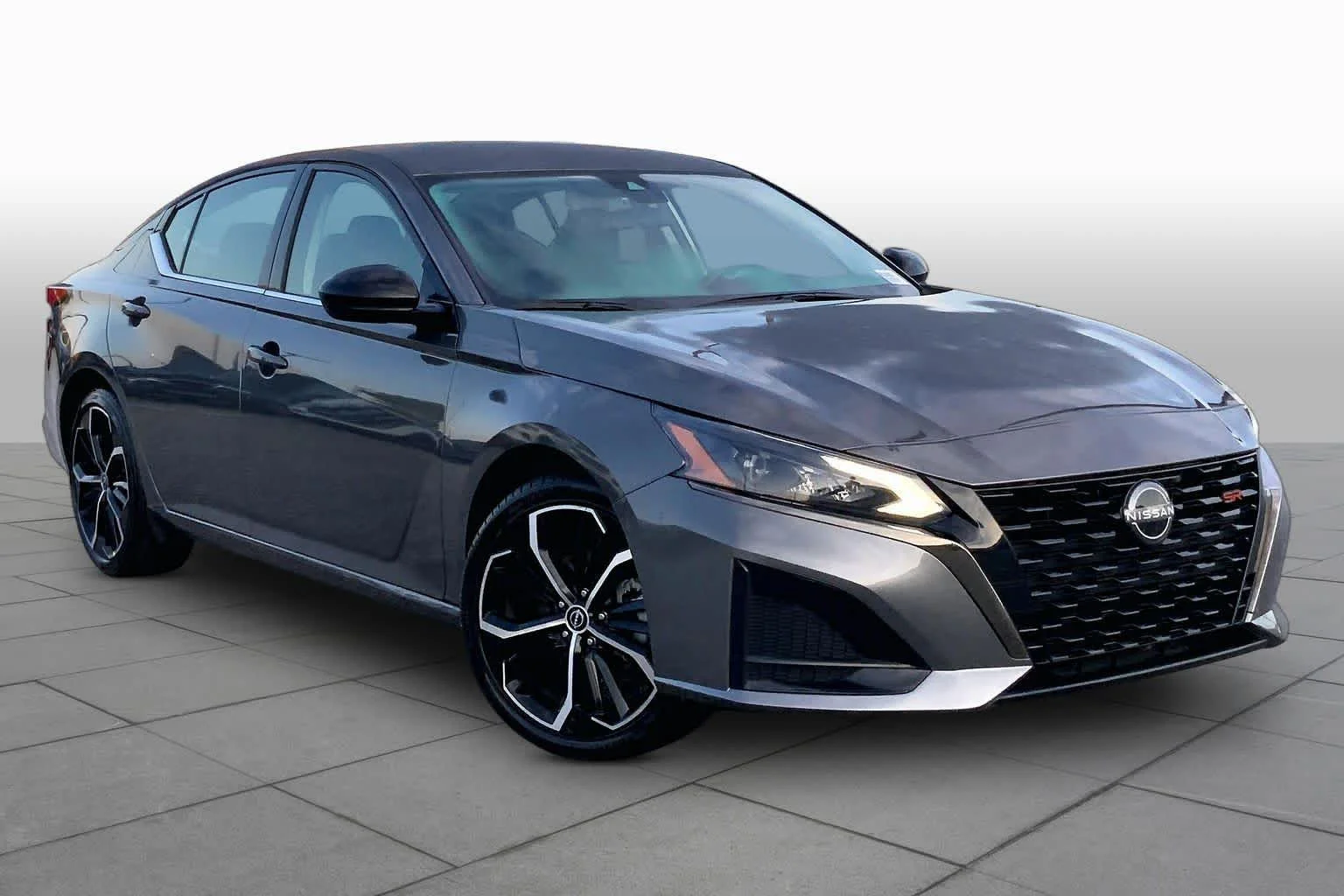 Pre-Owned 2024 Nissan Altima 2.5 SR