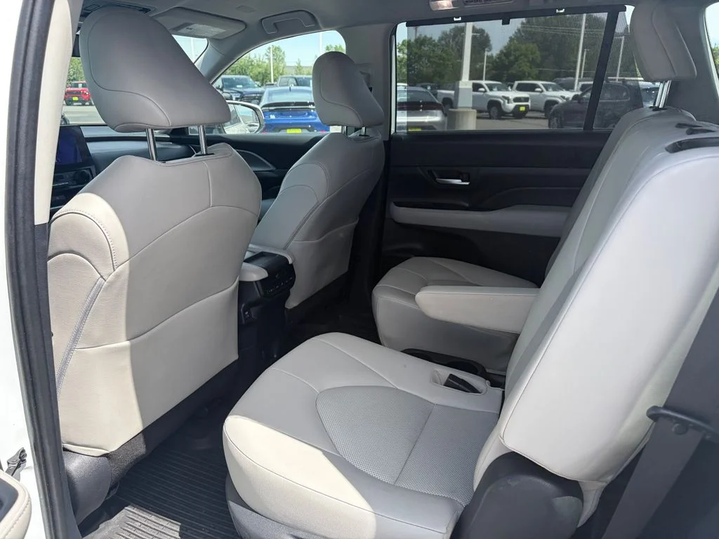 Used 2024 Beige Toyota XLE image 3
