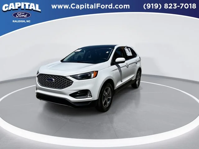 Used 2024 White Ford SEL image 4