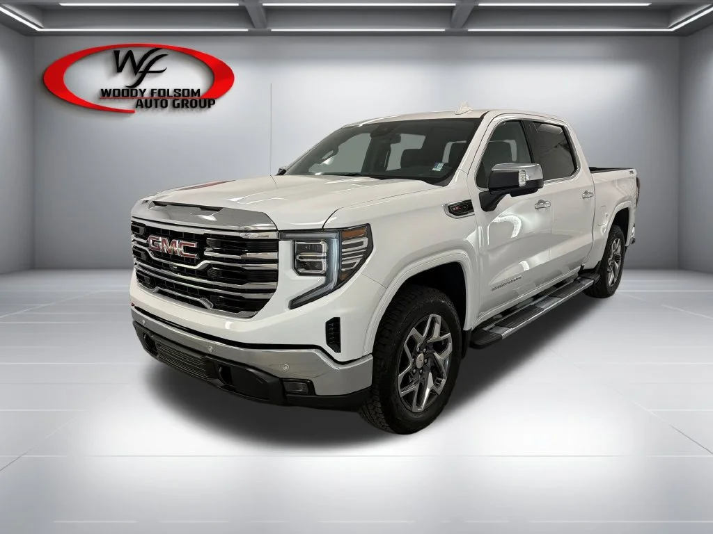 New 2026 Summit White GMC SLT image 3