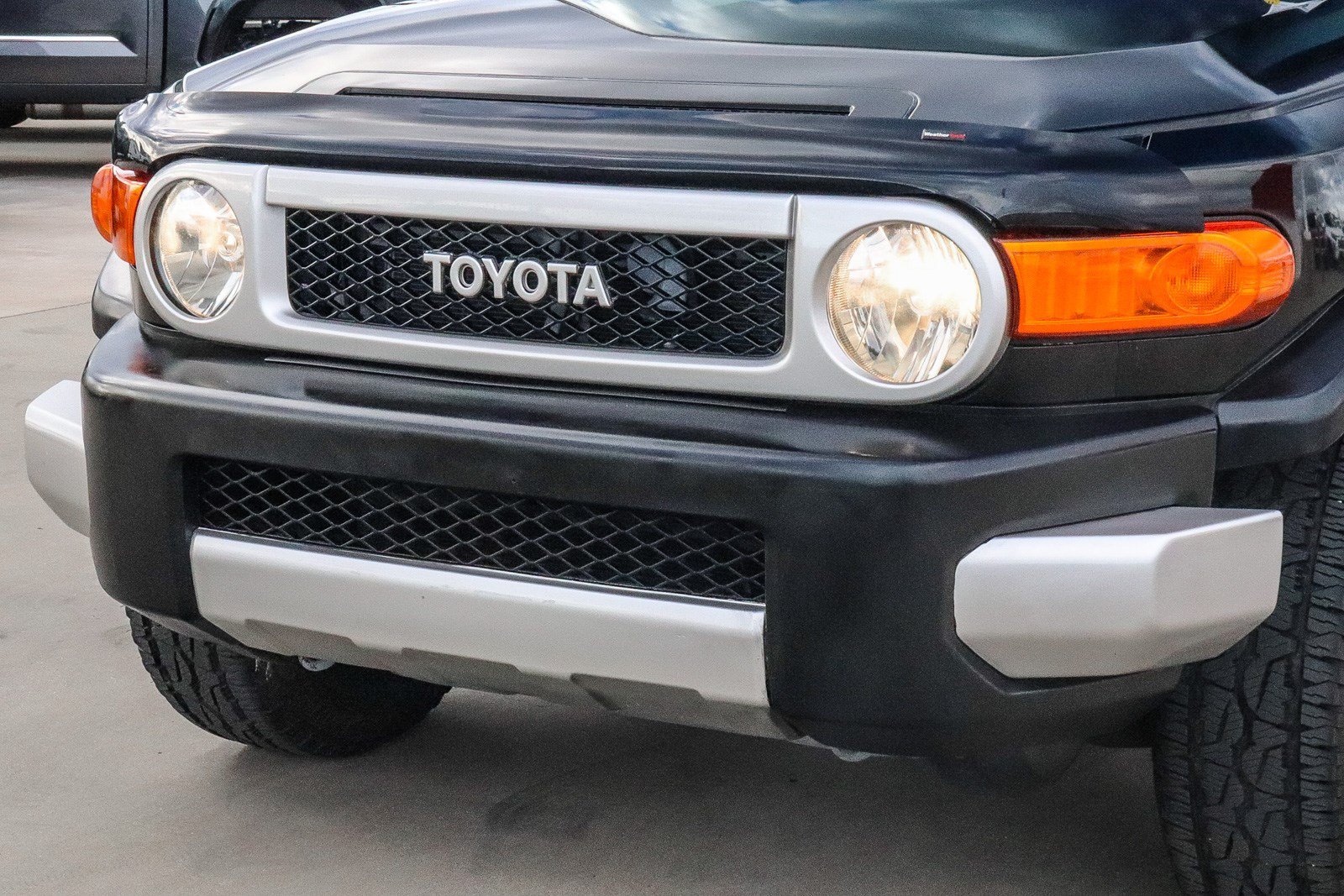 Used 2009 Black Toyota Base image 8