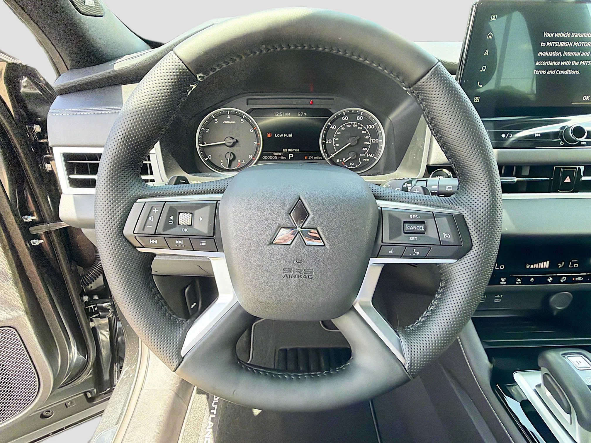 New 2026 Graphite Gray Mitsubishi LE 1.5T 2WD image 10