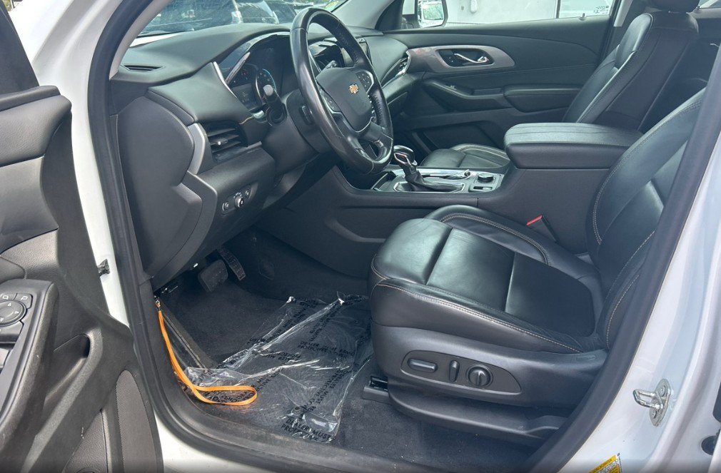 2021 Chevrolet Traverse 3LT - Photo 11