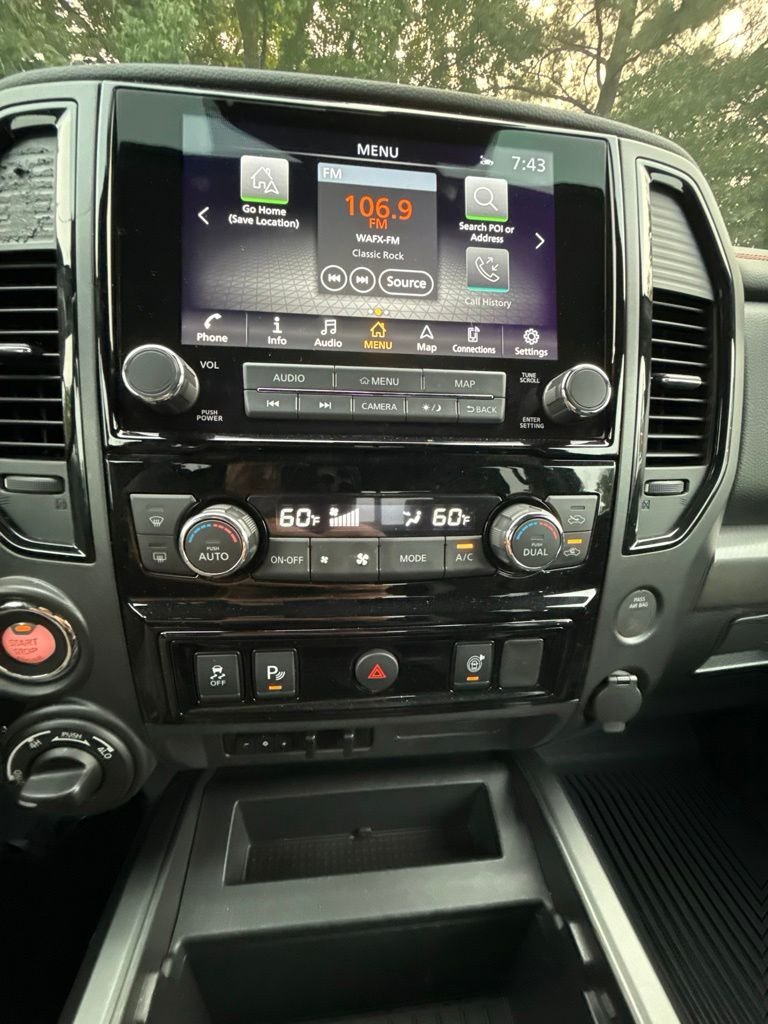 Used 2024 White Nissan PRO-4X image 30