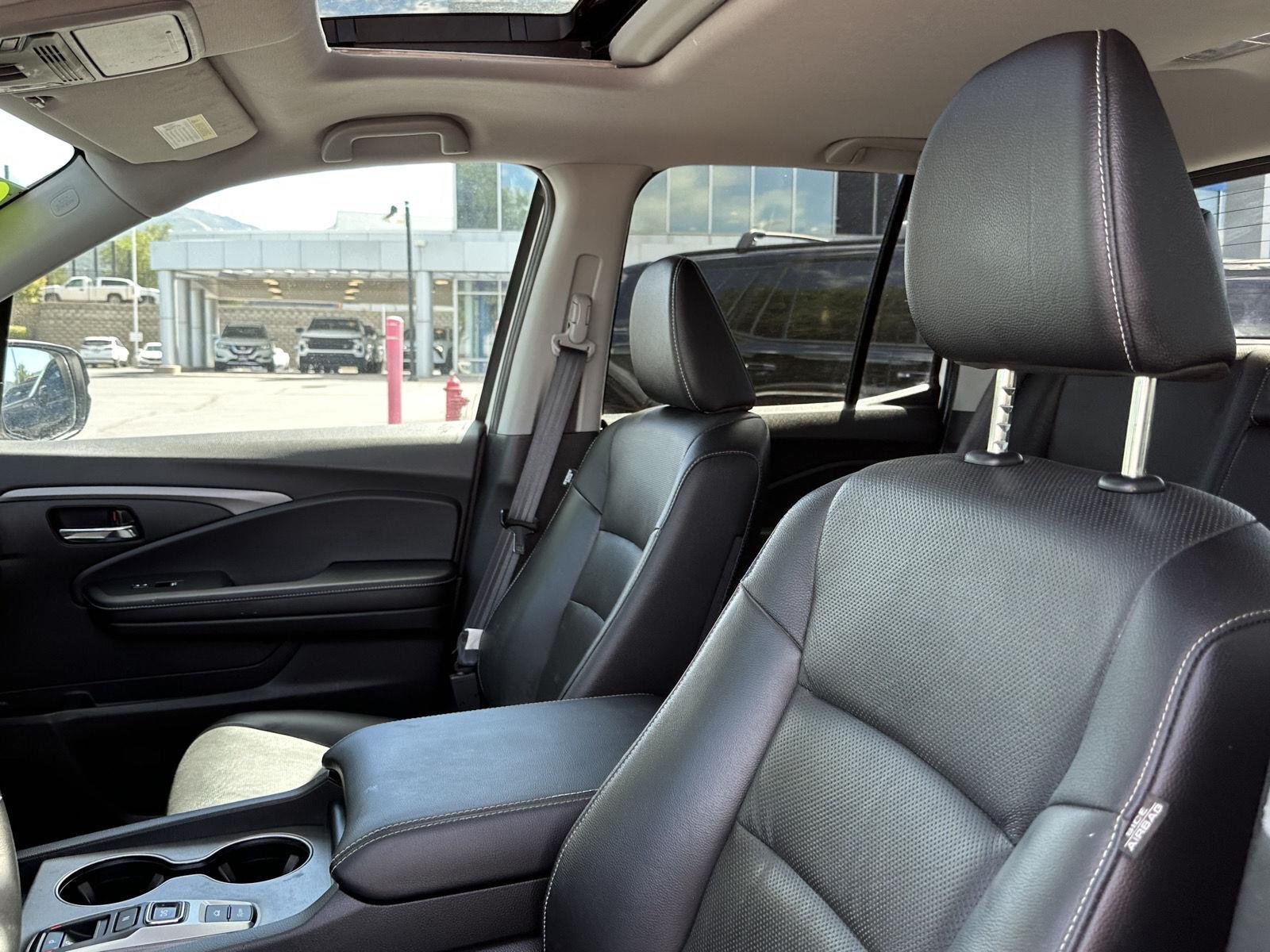 Used 2026 White Honda RTL image 26