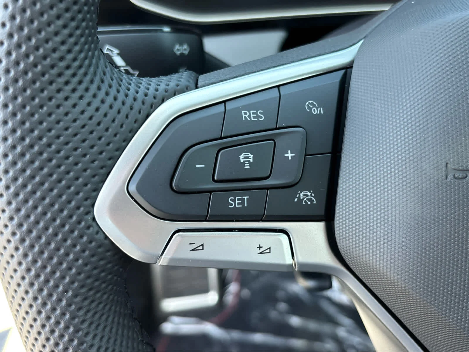 New 2026 PURE WHITE Volkswagen Autobahn image 18