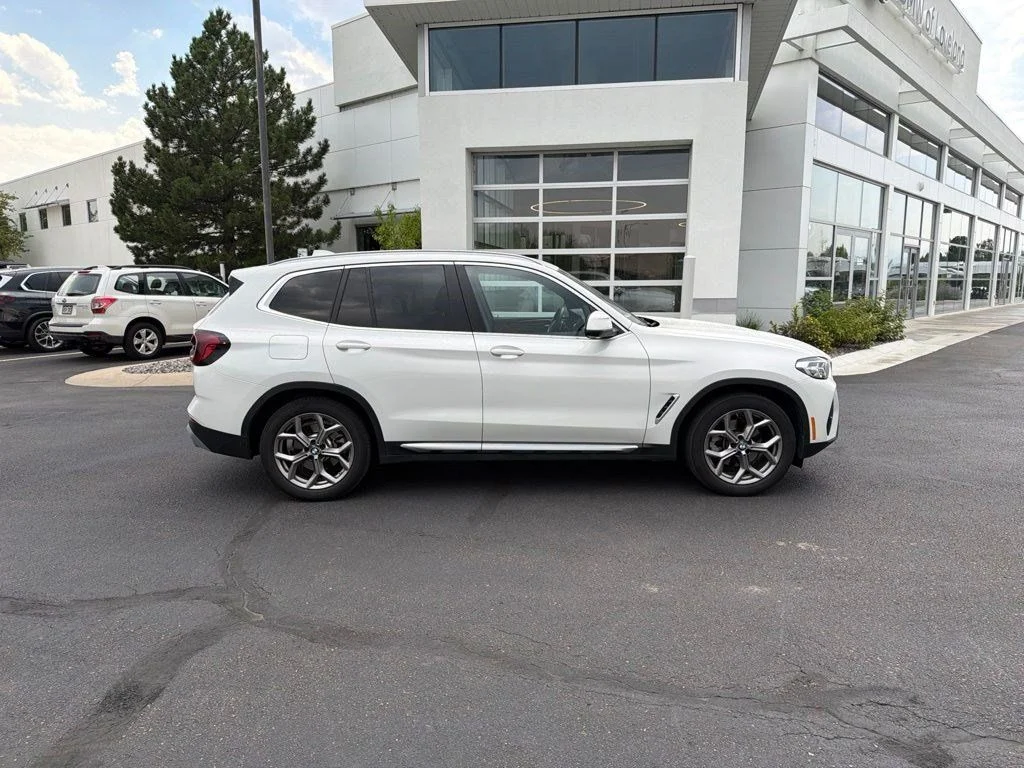 Used 2023 Alpine White BMW xDrive30i image 6