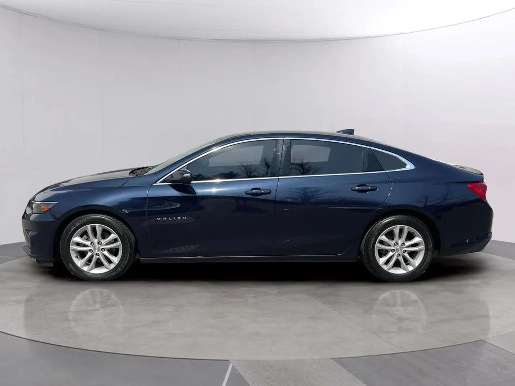 Used 2016 Chevrolet Malibu 1LT with VIN 1G1ZE5ST1GF349942 for sale in Racine, WI