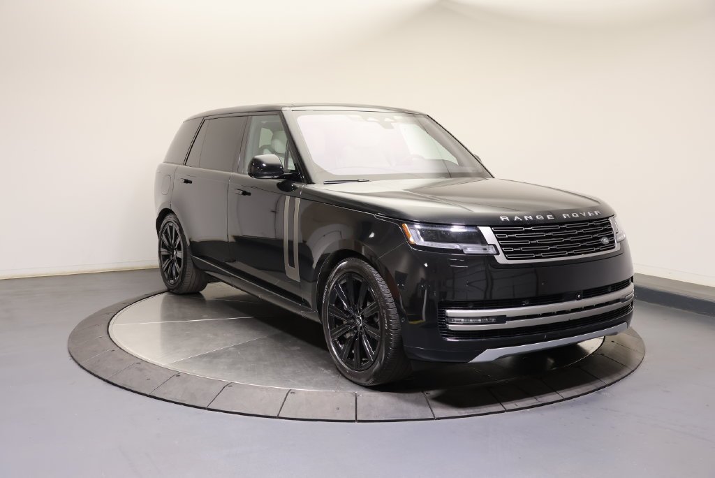 Certified Used 2023 Santorini Black Metallic Land Rover SE image 7