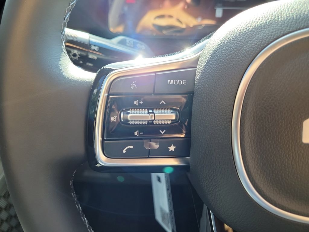 New 2026 White Kia LXS image 25