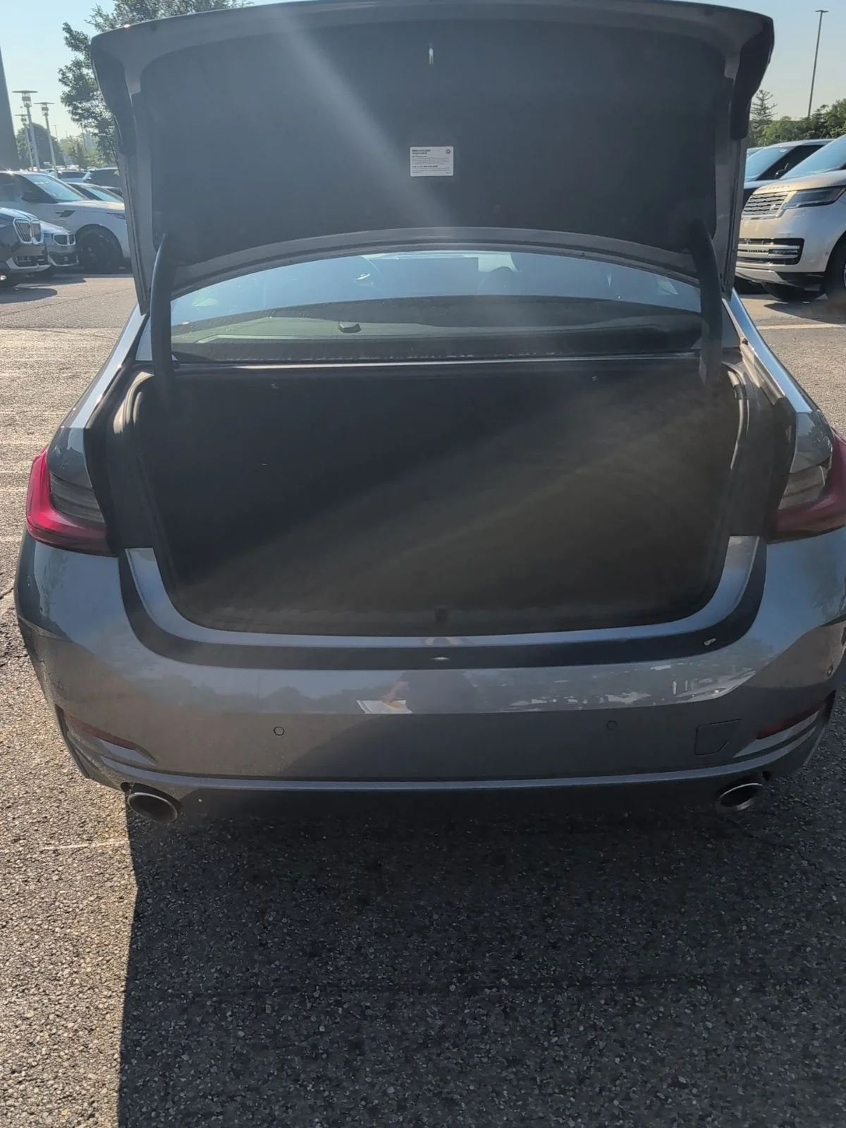 Used 2023 Gray BMW  image 10