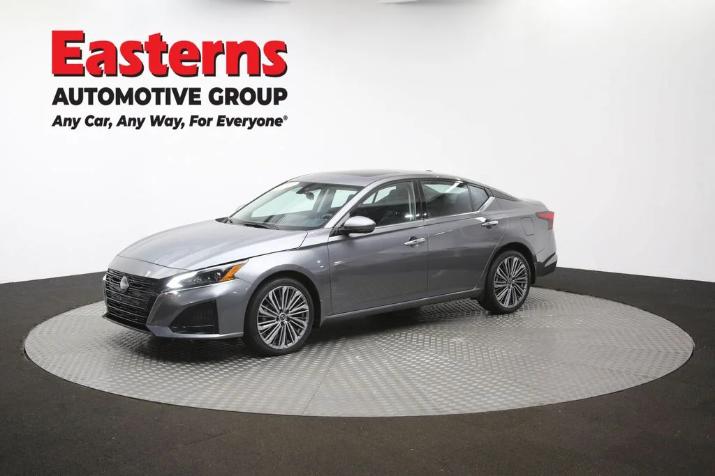 Used 2023 Gray Nissan 2.5 SL image 49