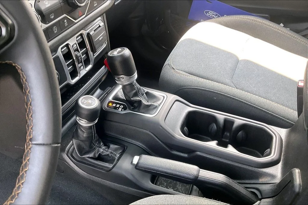 Used 2024 Black Jeep Sport S image 16