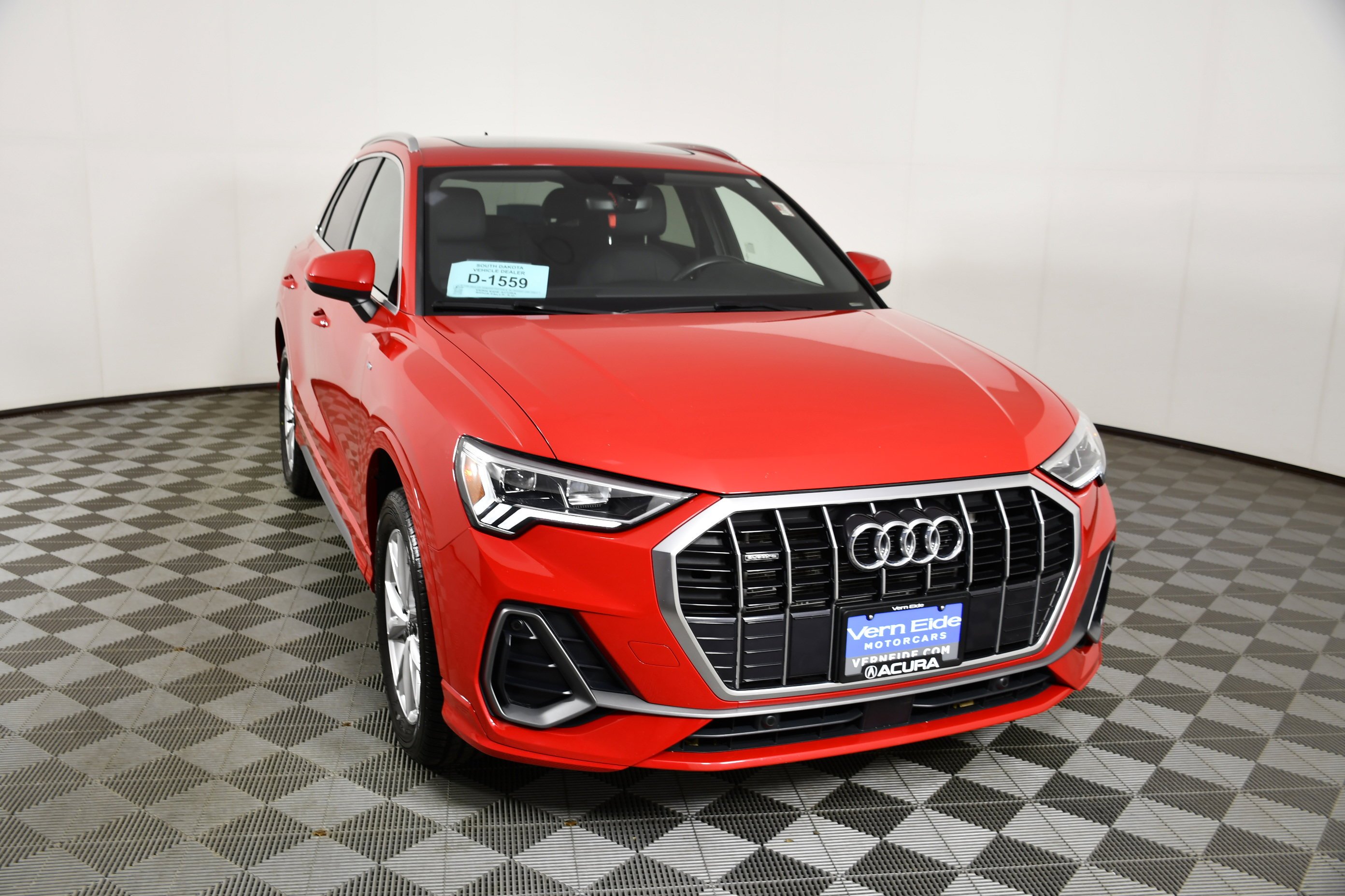 Used 2025 Red Audi S line Premium image 3
