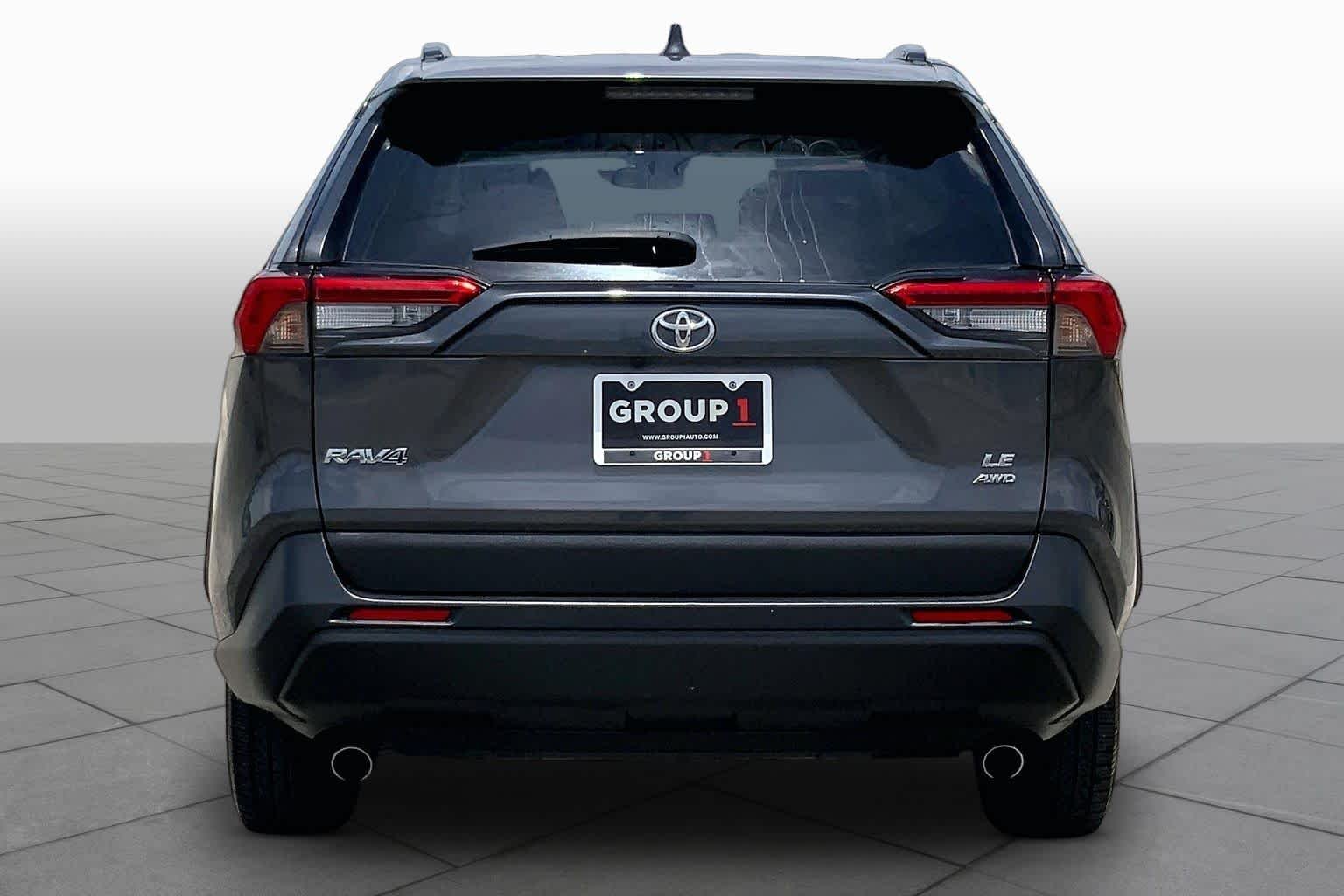 Used 2021 Magnetic Gray Metallic Toyota LE image 5