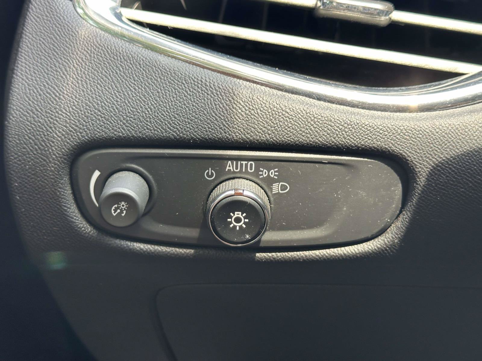 Used 2017 Pepperdust Metallic Chevrolet LT image 32