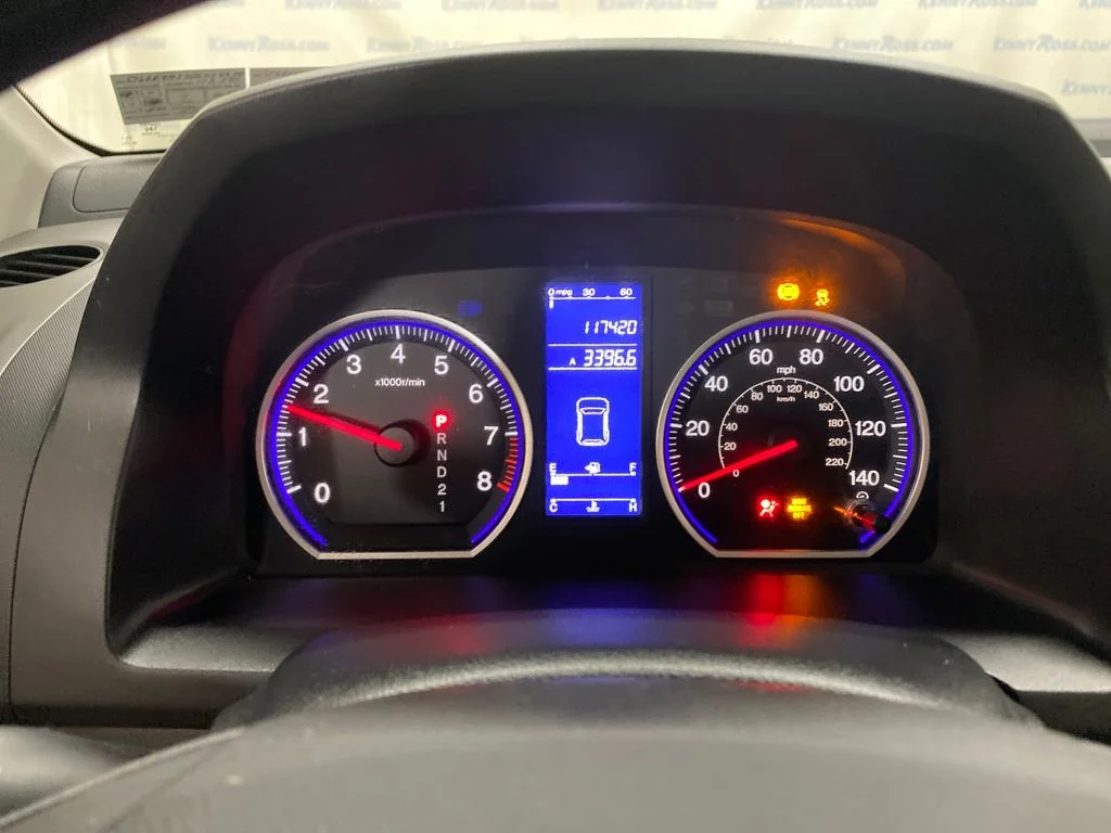 Used 2011 White Honda LX image 16