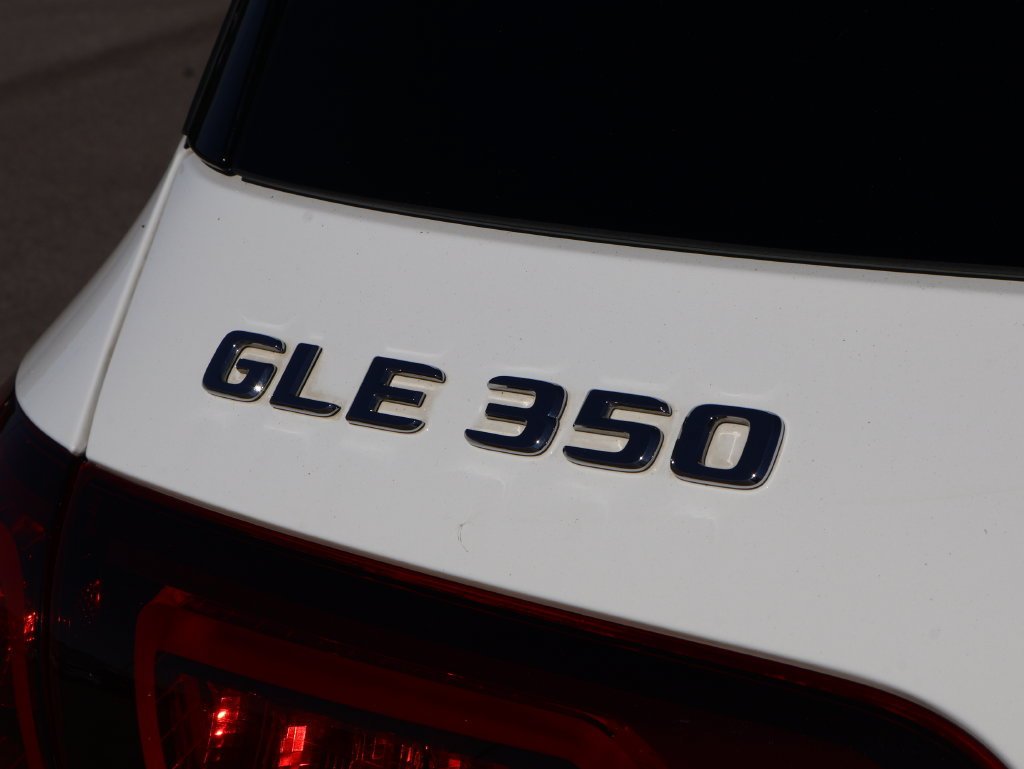 Used 2020 Polar White Mercedes-Benz GLE 350 image 8