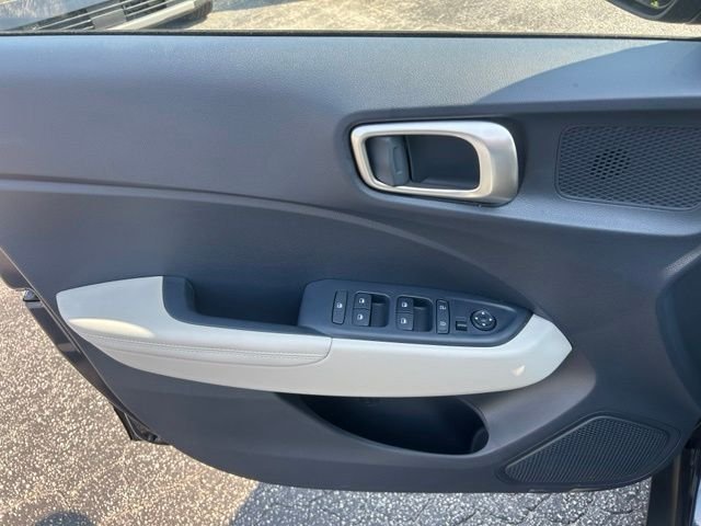 New 2026 White Hyundai SEL w/Two-Tone Roof image 10