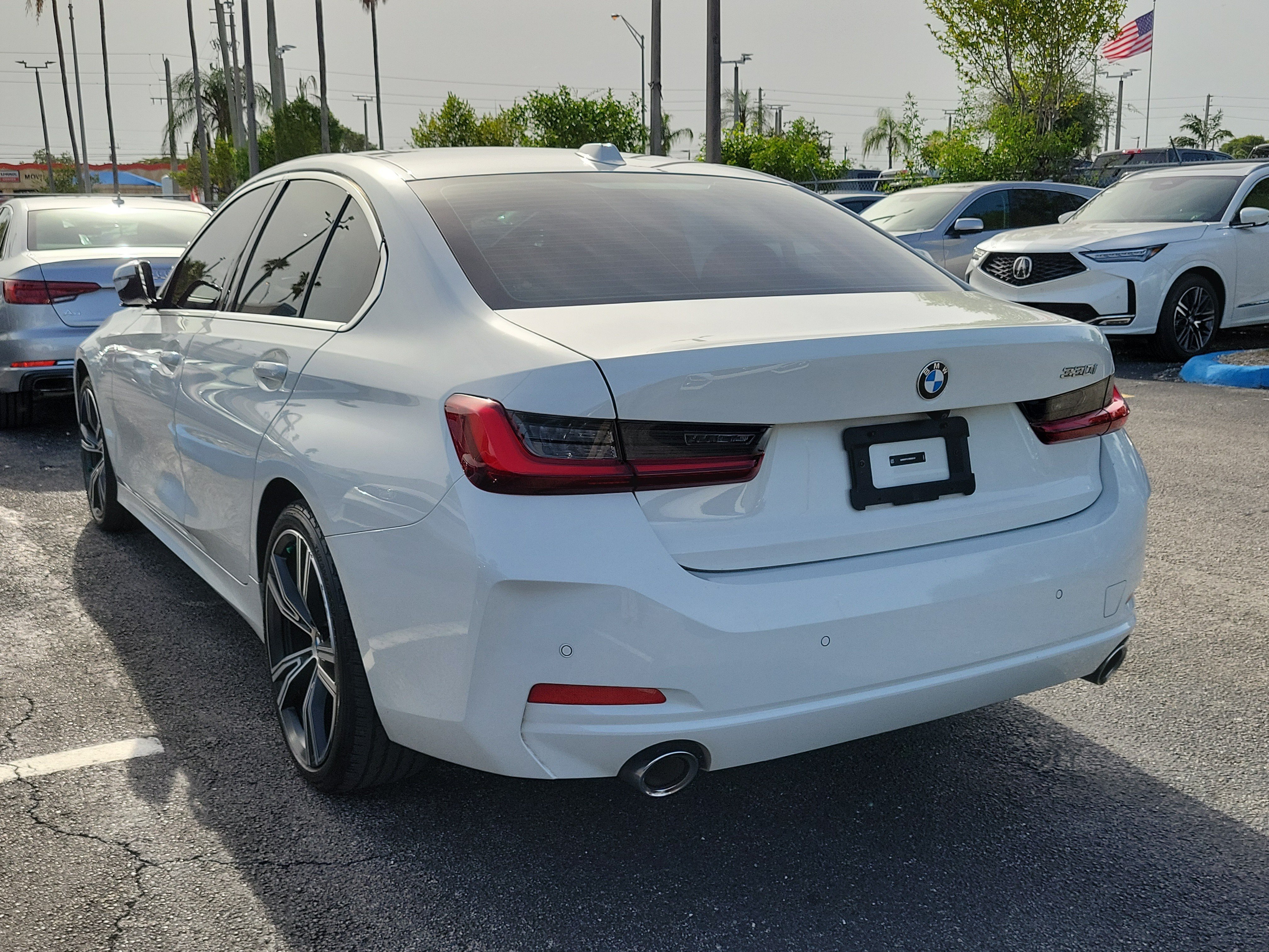 Used 2024 Alpine White BMW 330i image 3