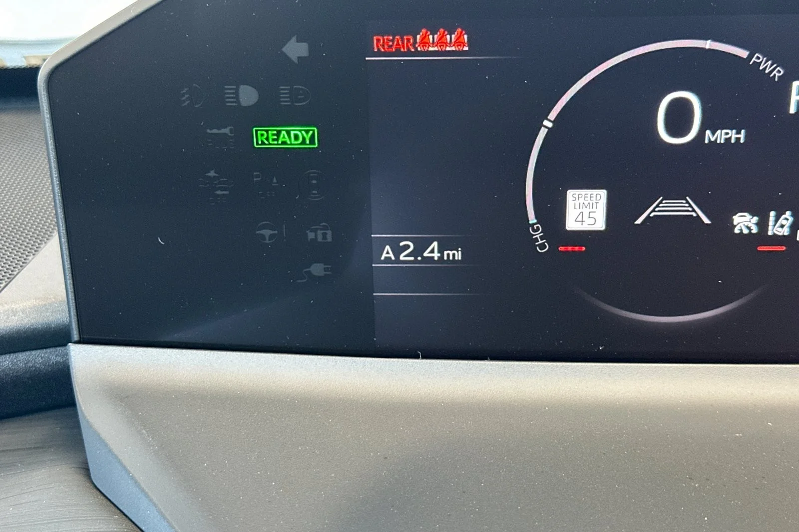 New 2026 Wind Chill Pearl <sup>1</sup> Toyota  SE image 24