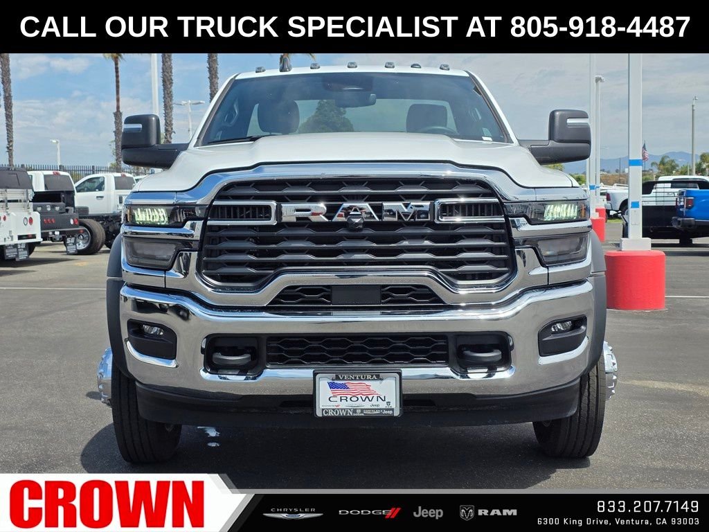 New 2026 Bright White Clear-Coat Exterior Paint RAM Tradesman image 2