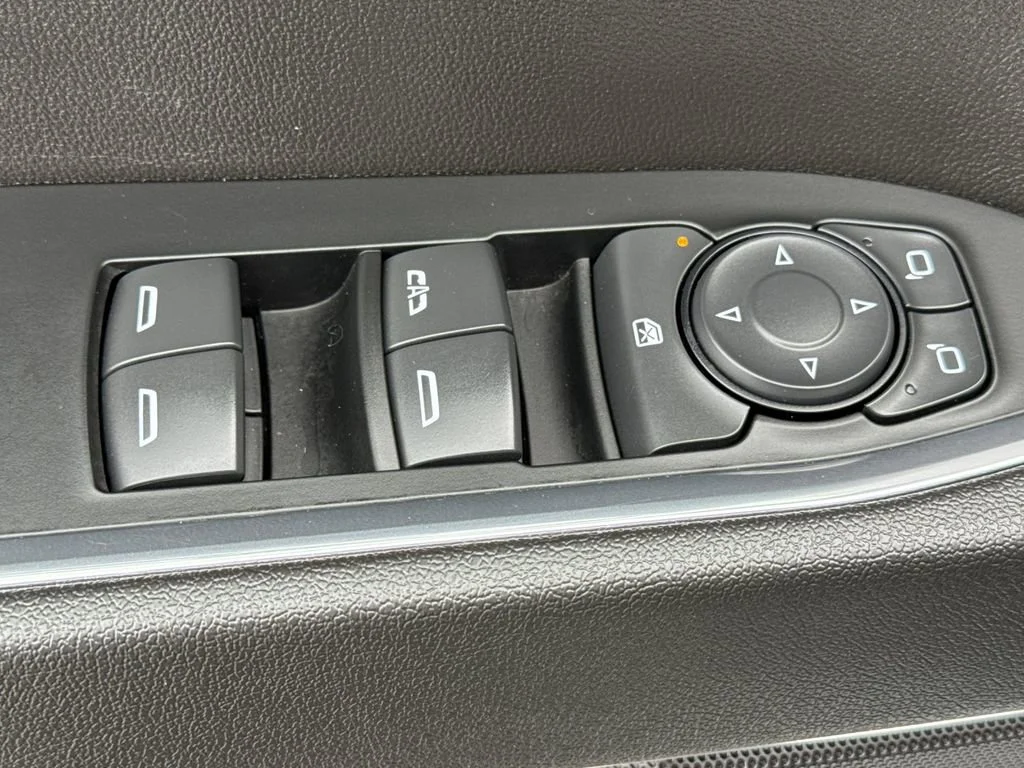 2023 GMC Sierra 1500 Elevation - Photo 11