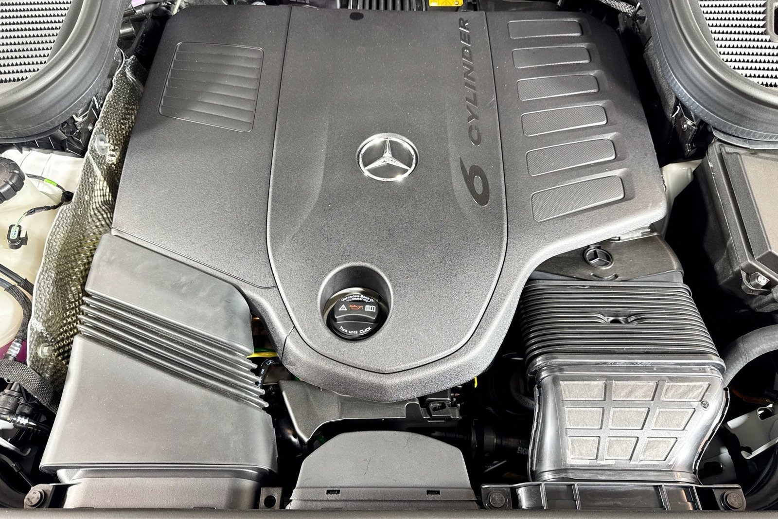 New 2026 Polar White Mercedes-Benz GLE 450 image 28