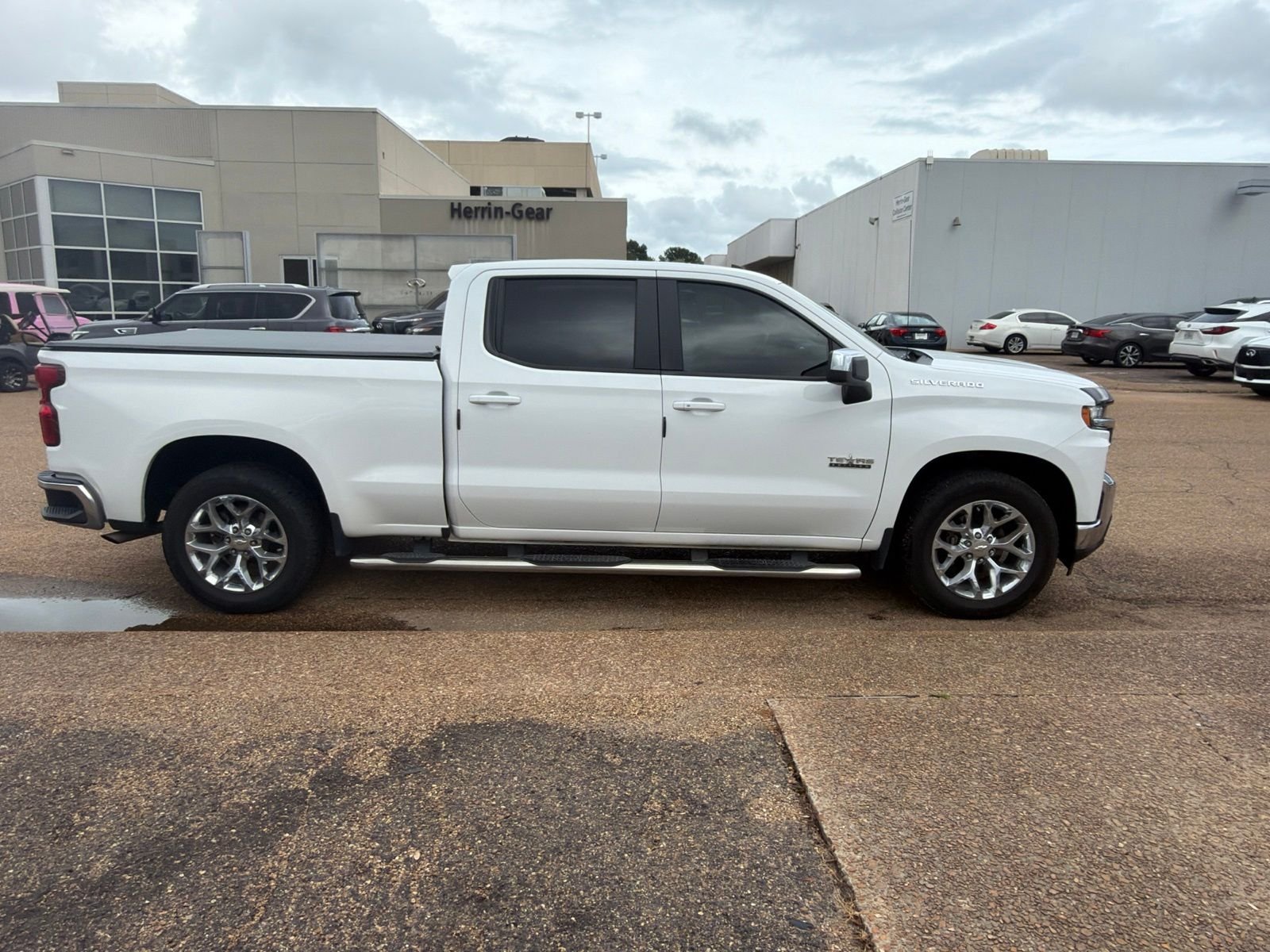 Used 2020 White Chevrolet LT image 6