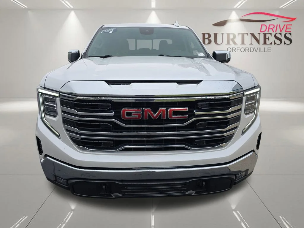 2023 GMC Sierra 1500 SLT - Photo 6