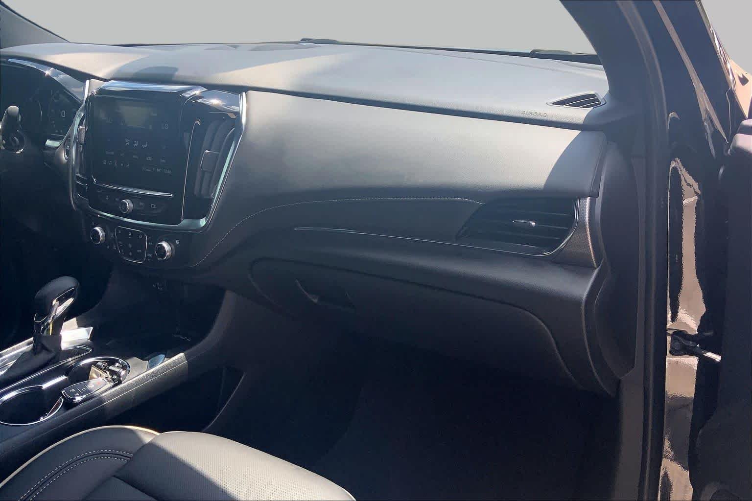 Used 2023 Mosaic Black Metallic Chevrolet Premier image 18