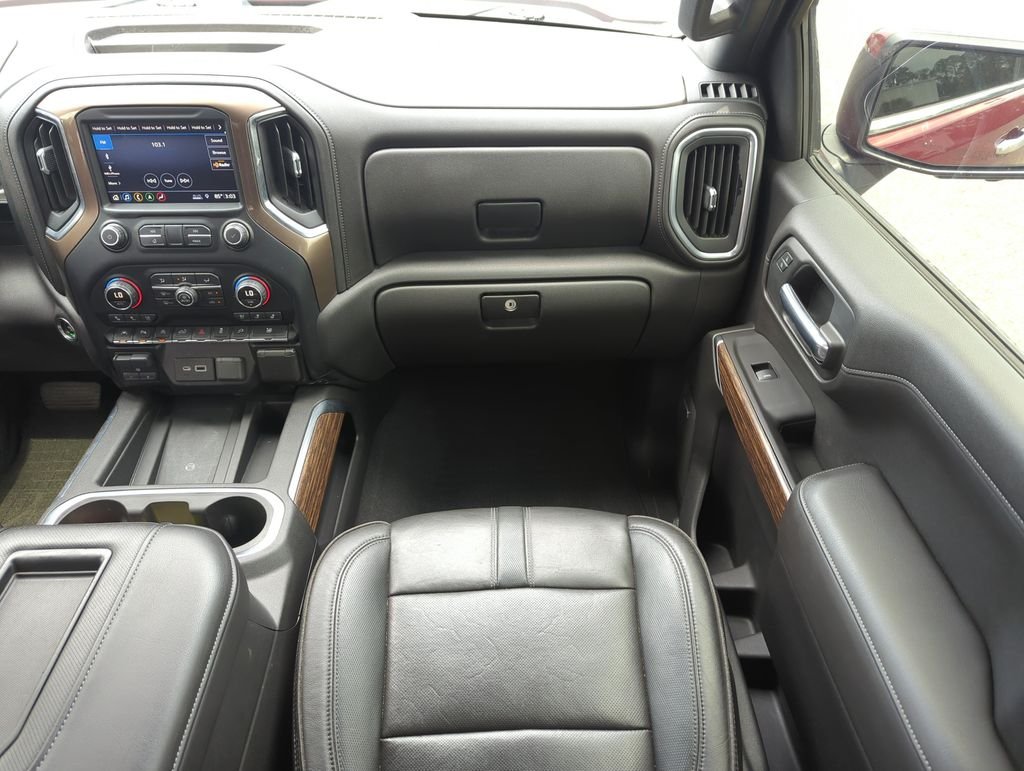Used 2019 Red Chevrolet High Country image 16