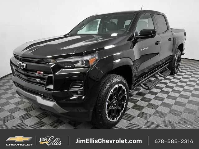 New 2026 Black Chevrolet Z71 image 33