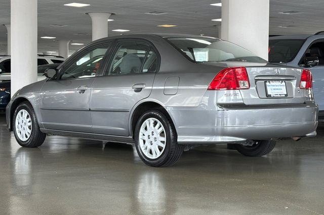 Used 2005 Magnesium Metallic Honda LX image 9
