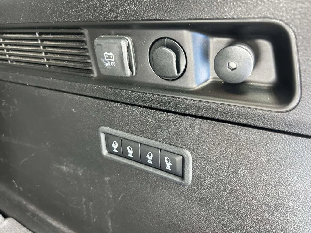 Used 2024 White Jeep Series III image 13