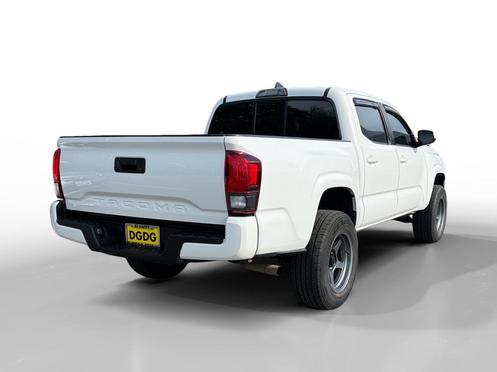 Used 2018 Super White Toyota SR image 5