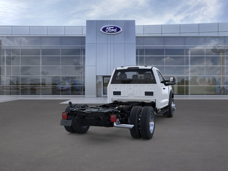 New 2026 Oxford White Ford F-550® XLT image 8